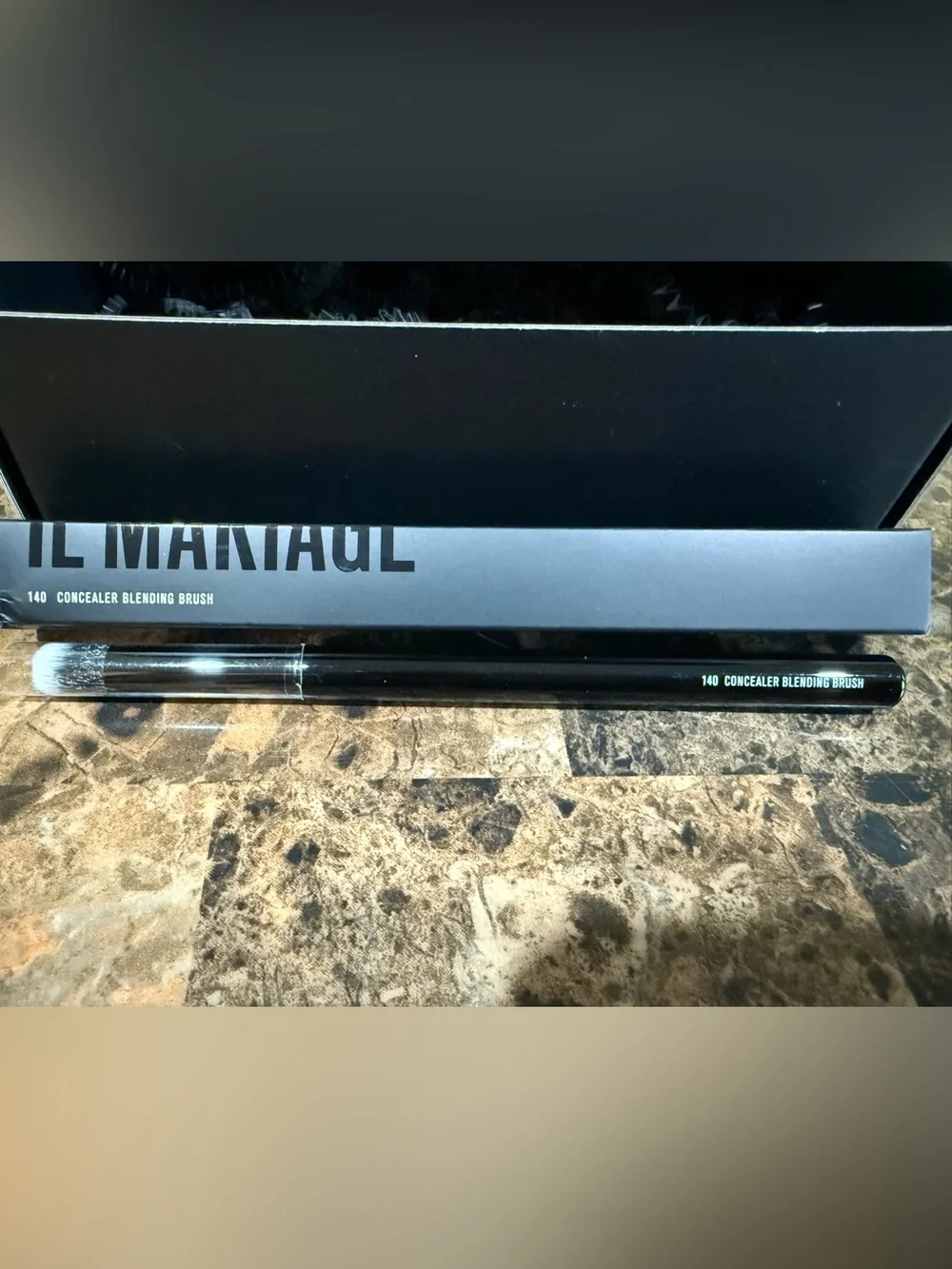 IL MAKIAGE 140 Concealer Blending Brush